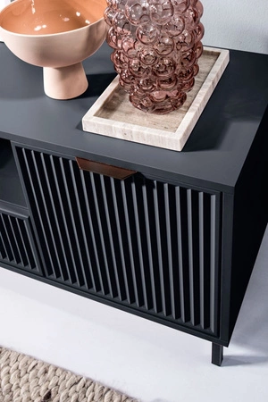 Szafka RTV Linka 165 cm indigo stylowy design ozdobny wzór na frontach w postaci frezowanych ryfli uchwyty krawędziowe