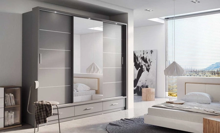 Szafa przesuwna z lustrem Arti 250 cm szara estetycznie wykonana szafa do sypialni wzbogacona oświetleniem LED pojemne szuflady