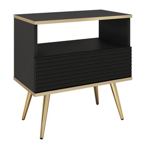 Szafka nocna z szufladą Luxury czarna elegancki design korpus zwieńczony złotą listwą szafka z ryflowanym frontem złote wysokie nogi