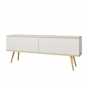 Szafka RTV Luxury 135 cm biała elegancki design stylowy ryflowany front korpus zwieńczony złotą listwą złote metalowe nogi
