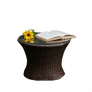 Stolik ogrodowy Modico brązowy nowoczesne wzornictwo stylowy design technorattanowy stolik o niewielkich wymiarach idealny na balkon