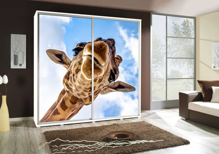 Szafa przesuwna Artistino 205 cm z grafiką żyrafa korpus szafy w kolorze białym wykonany z płyty o grubości 22mm